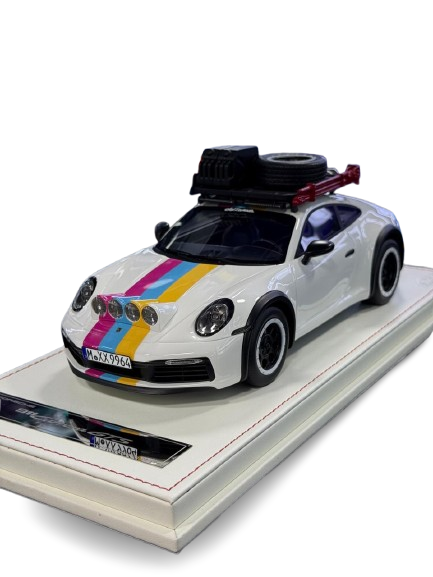 PORSCHE 911 CARRERA WHITE 1:18