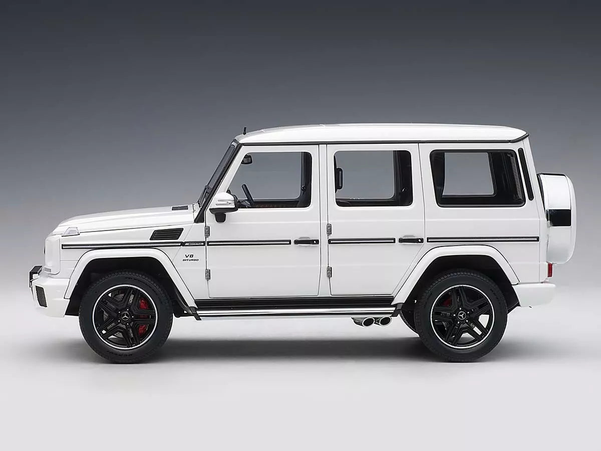 MERCEDES AMG G63 WHITE