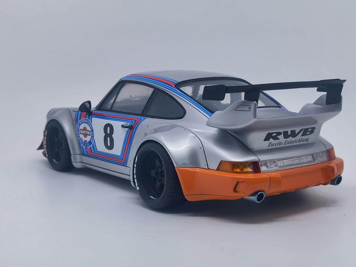 RAUH WELT BEGRIFF RWB 964 SILVER/ORANGE GM18004 SCALE 1/18