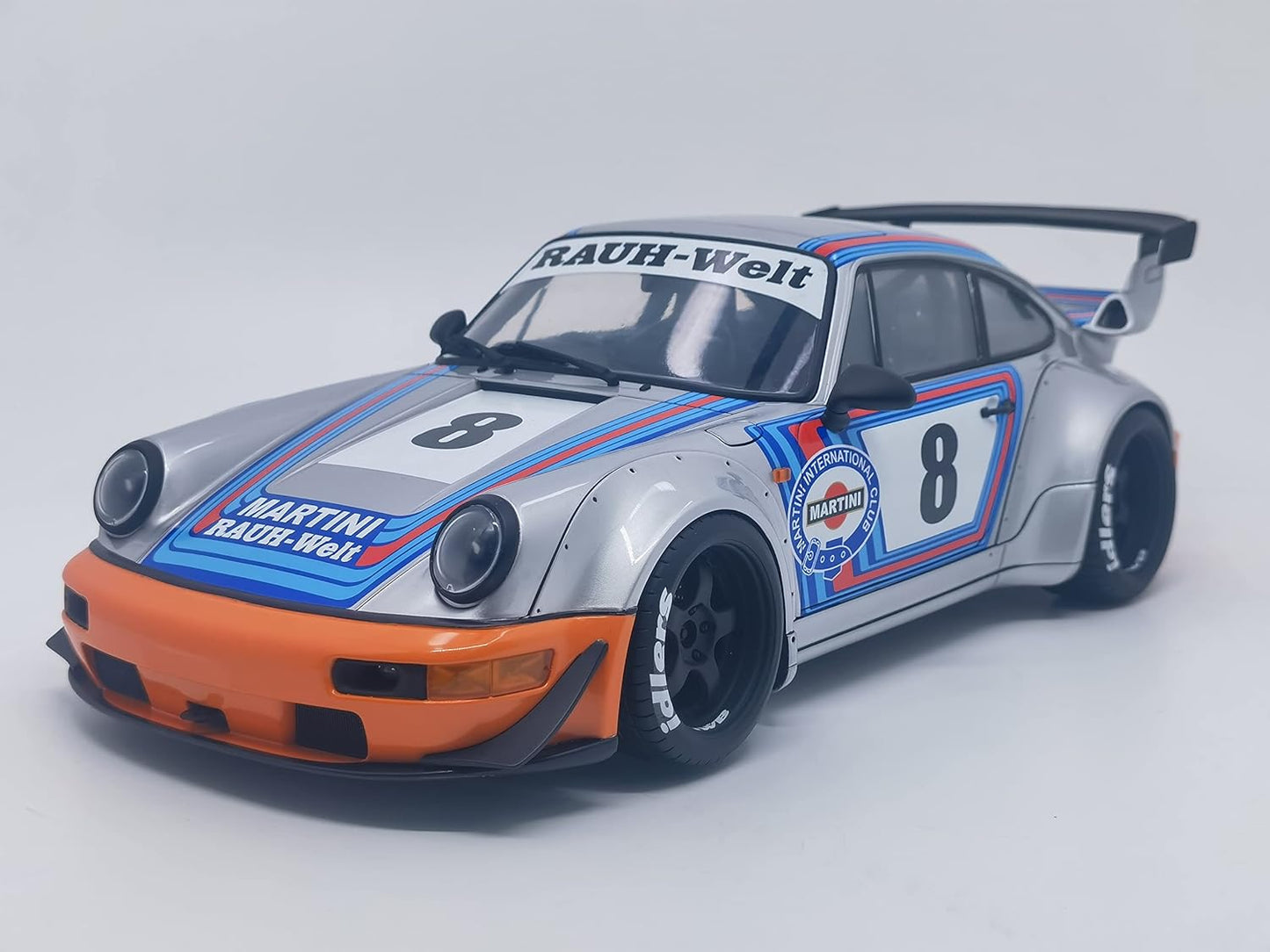 RAUH WELT BEGRIFF RWB 964 SILVER/ORANGE GM18004 SCALE 1/18