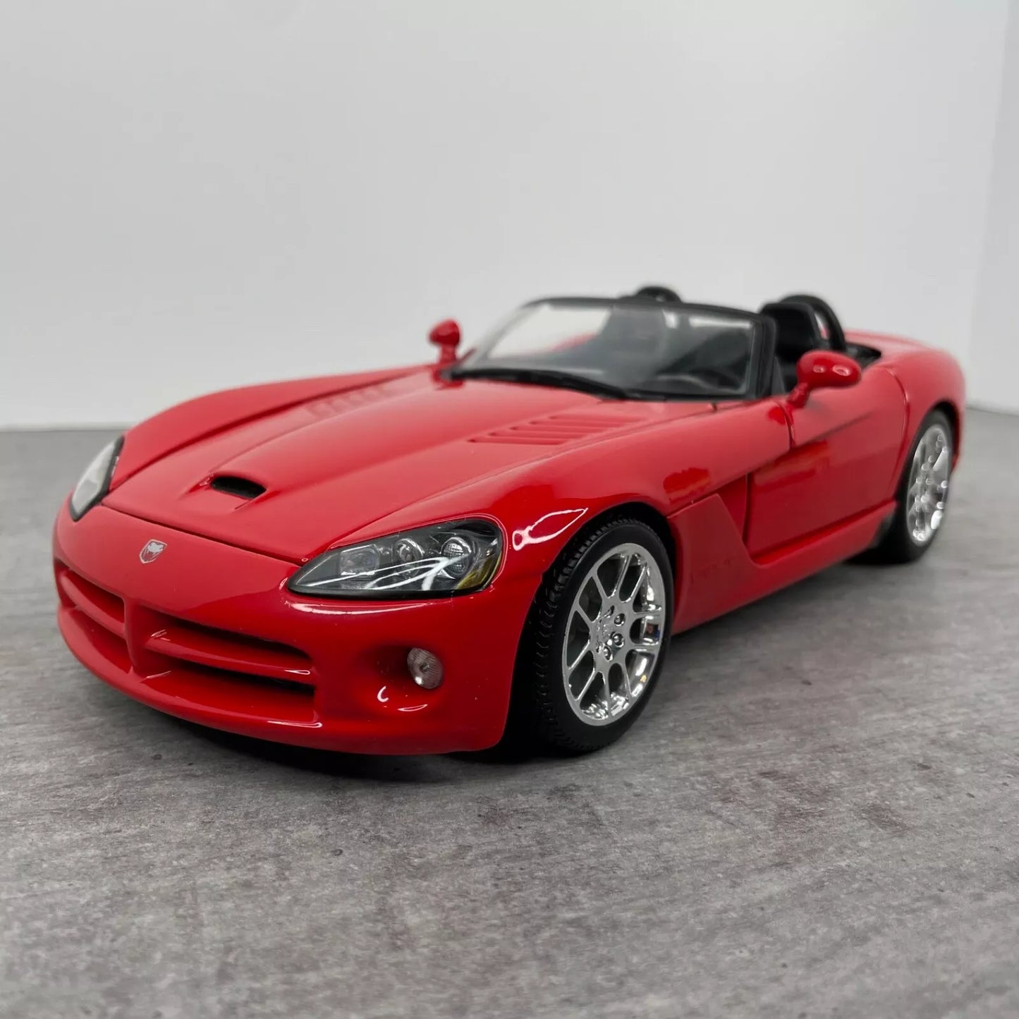 1:18 Se (A)-2003 Dodge Viper Srt-10