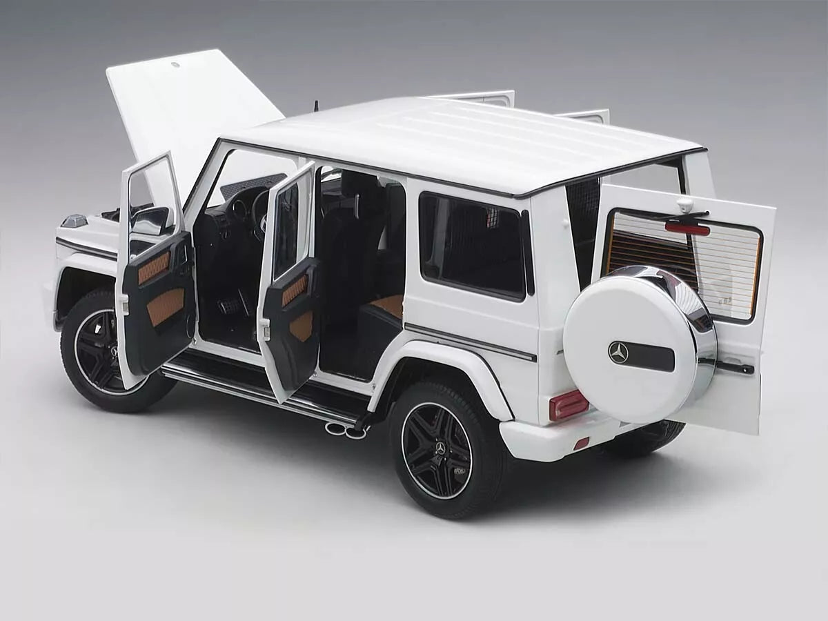 MERCEDES AMG G63 WHITE